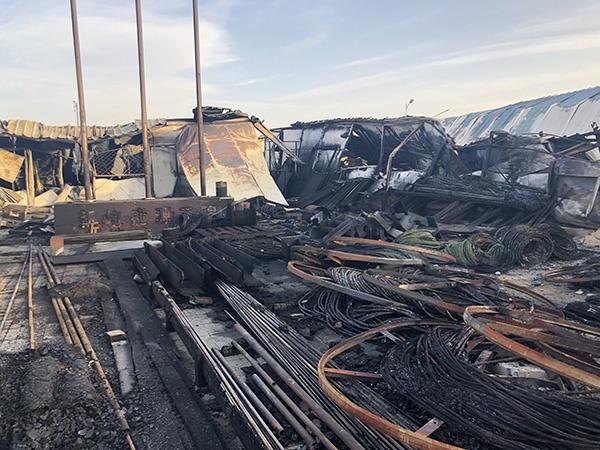 張家口燃爆事故24小時:父子一起開貨車,兒子逃生父親遇難