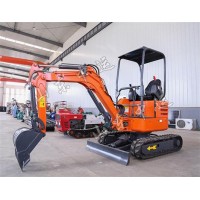 小型挖掘機