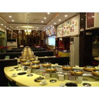 江陰回轉(zhuǎn)火鍋傳送帶 旋轉(zhuǎn)火鍋設(shè)備一線廠家