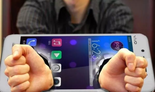 手機(jī)與上帝的對(duì)話！看完讓人醒悟過(guò)來(lái)&hellip;&hellip;