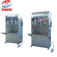 清潔劑灌裝機(jī) 濱州潤(rùn)滑油灌裝機(jī) 泰安食用油灌裝設(shè)備