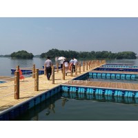 水上浮筒 游艇碼頭實(shí)體廠家，生產(chǎn)施工安裝一條龍服務(wù)。