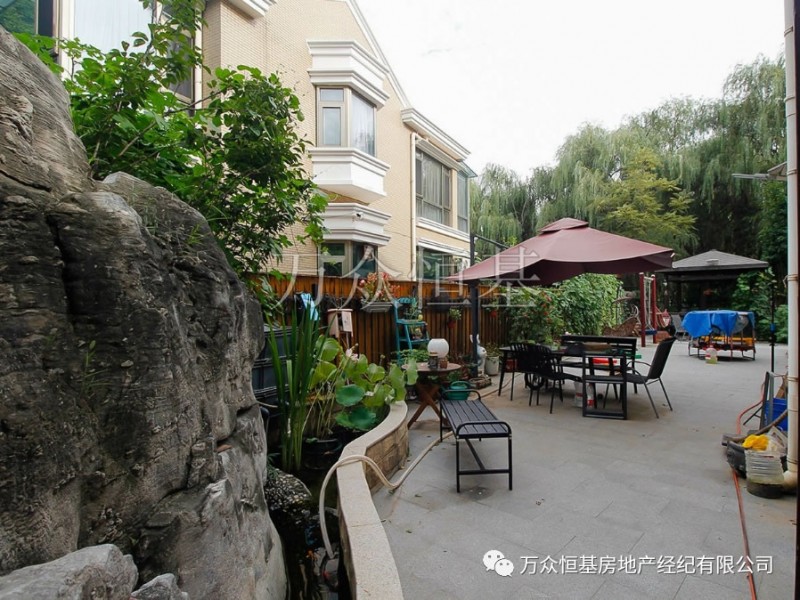 詳情可咨詢(xún)北京太陽(yáng)城獨(dú)棟別墅置業(yè)顧問(wèn)，電話：15210255069，夏天。